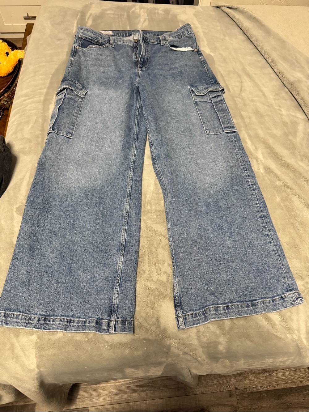 GAP Light Blue Wide-Leg Cargo Jeans